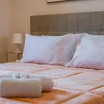 Private Parking - Sea View - Terrace - Ac 아파트