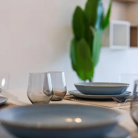 Private Parking - Sea View - Terrace - Ac Apartmán *